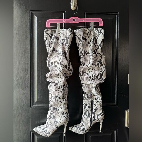 Jessica Simpson White Snakeskin Ruched Thigh High Boots Size 6 - Picture 5 of 11